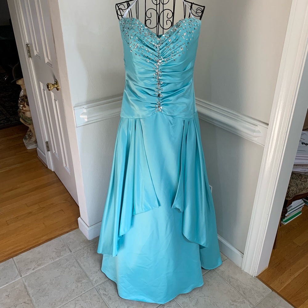 Masquerade Formal Evening Gown Size 13/14